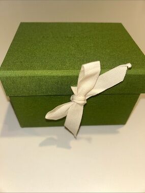 Sézane fabric gift box